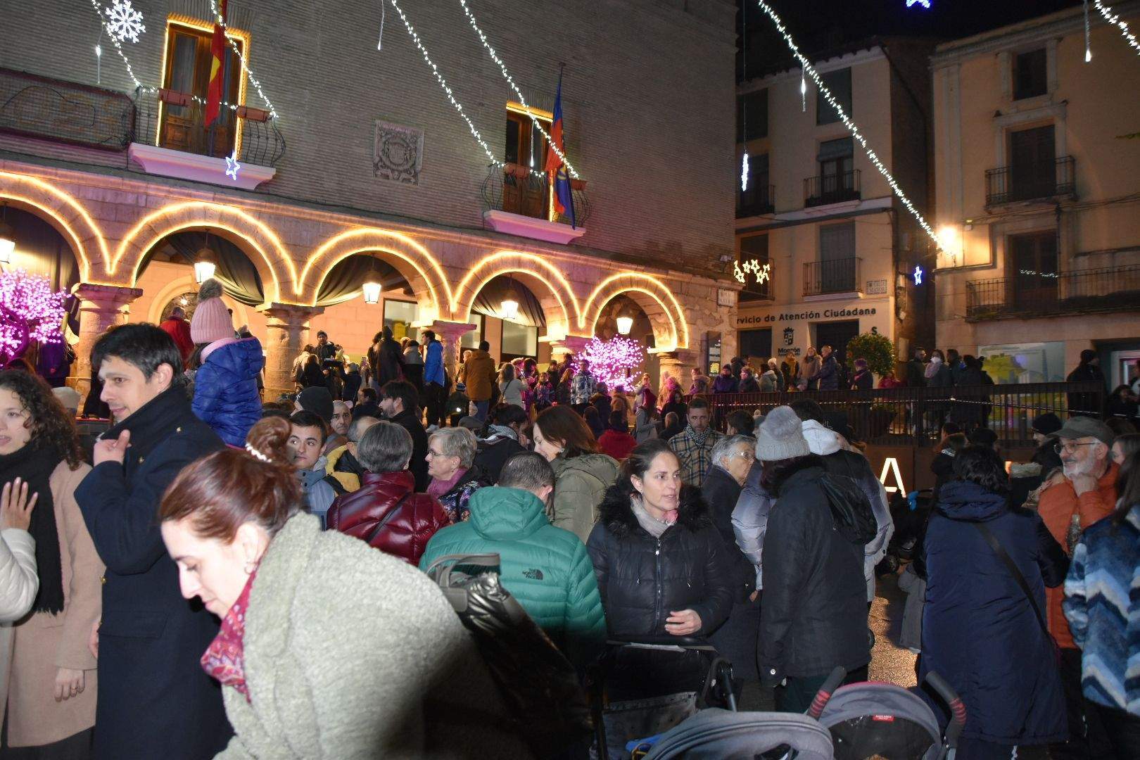 Encendido navideño en Monzón 