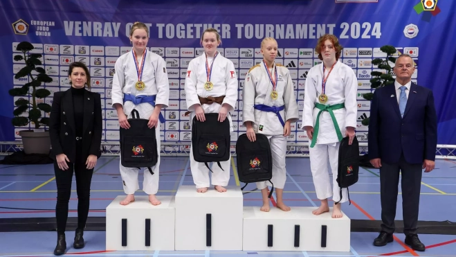 PHOTO 2024 11 24 21 17 47 PHOTO 2024 11 24 21 17 47