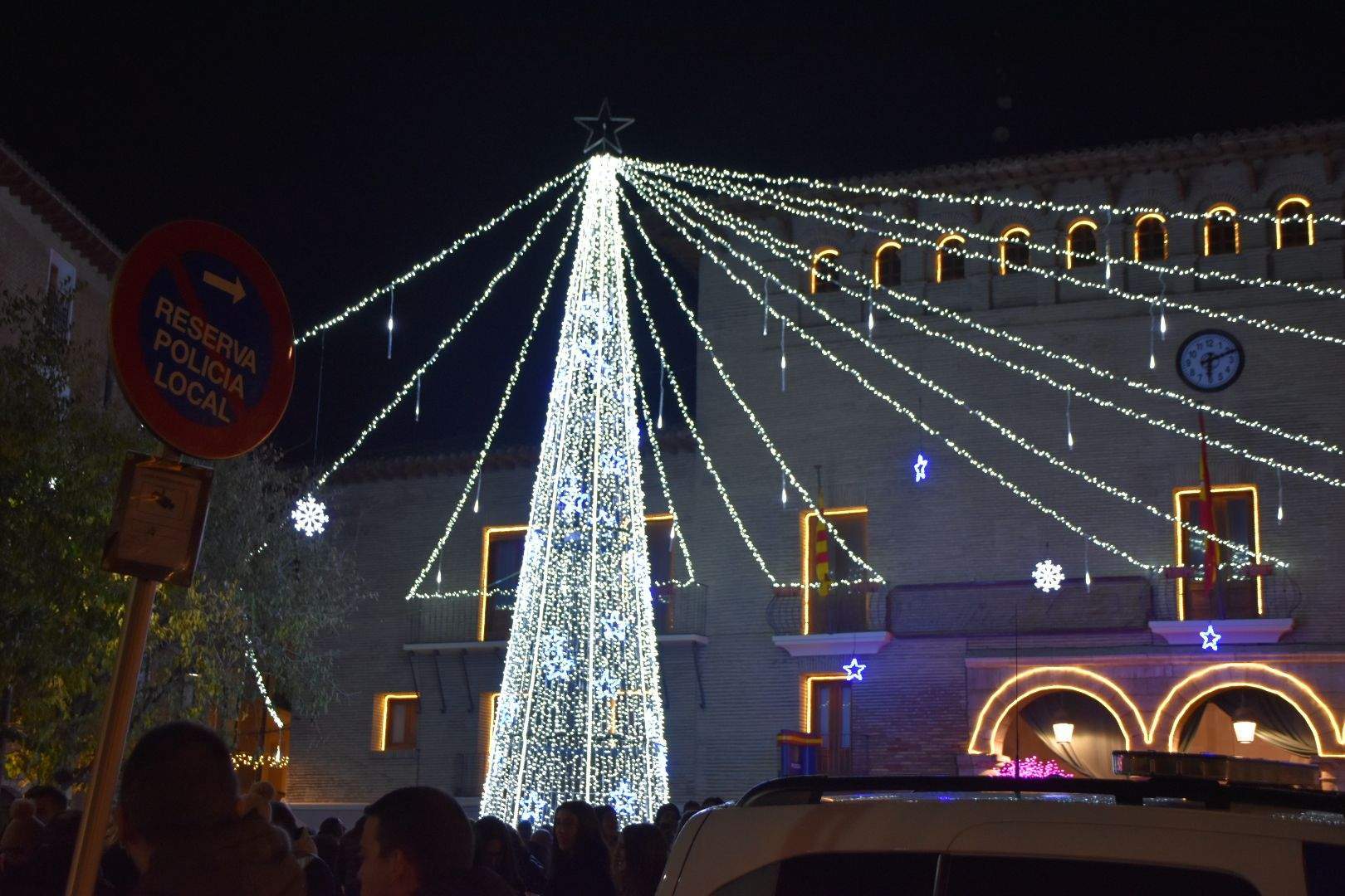 Encendido navideño en Monzón 