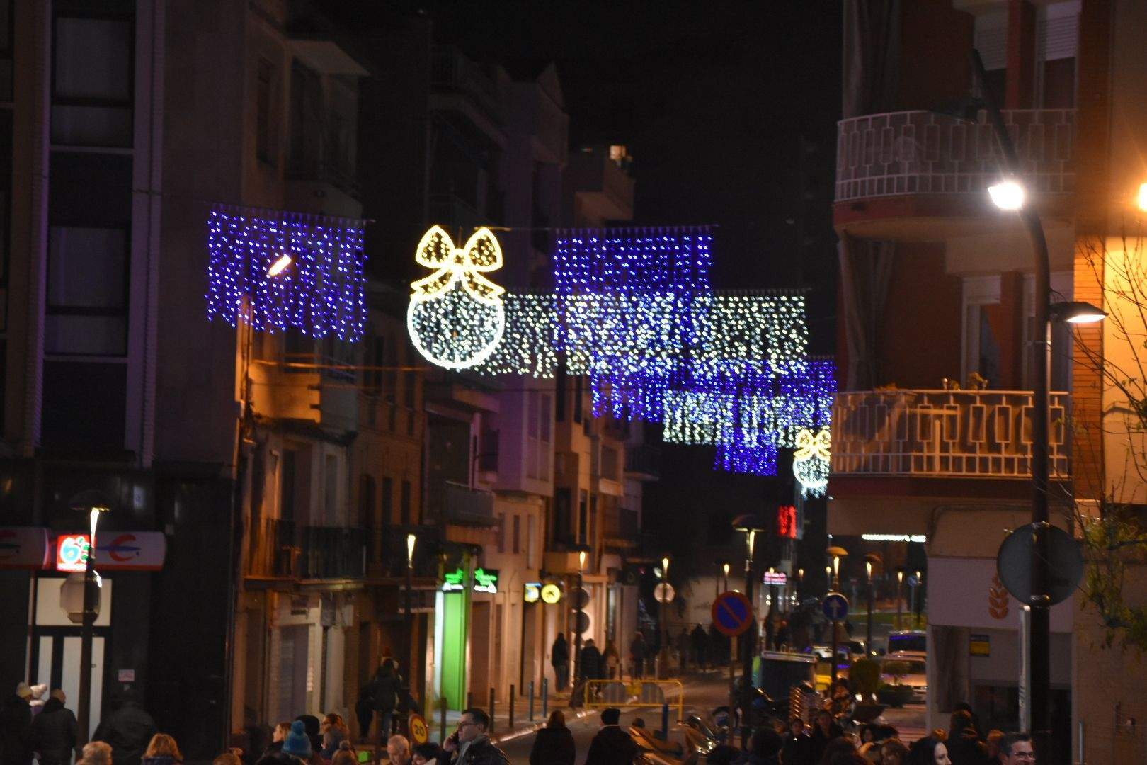 Encendido navideño en Monzón 