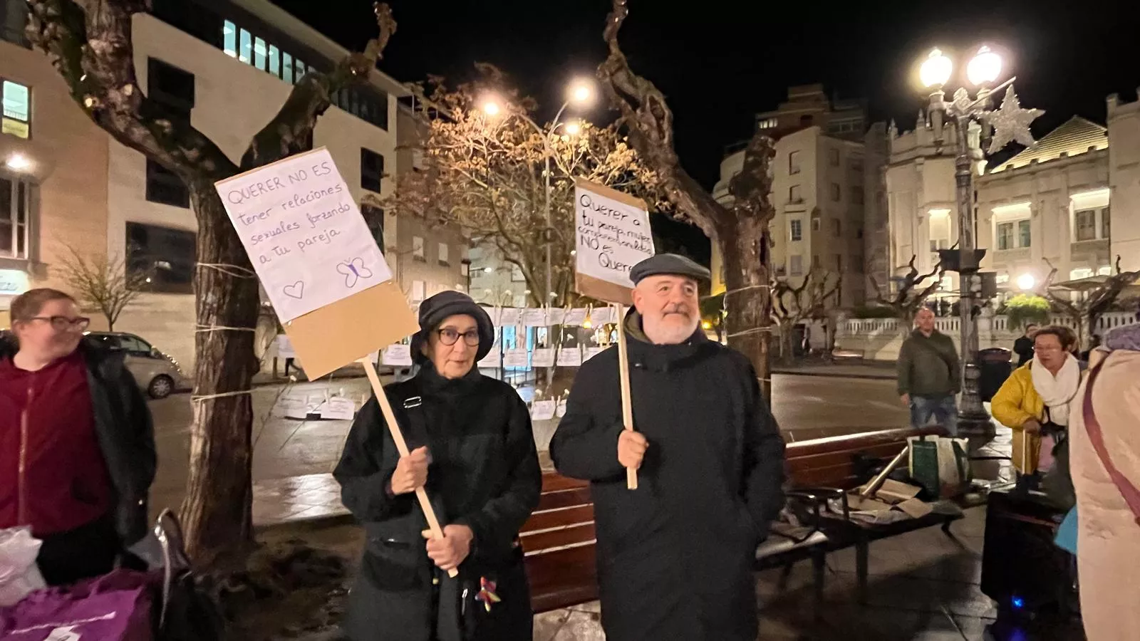 Concentración en Huesca en el Día Internacional para la Eliminación de la Violencia contra las Mujeres. Foto Mercedes Manterola