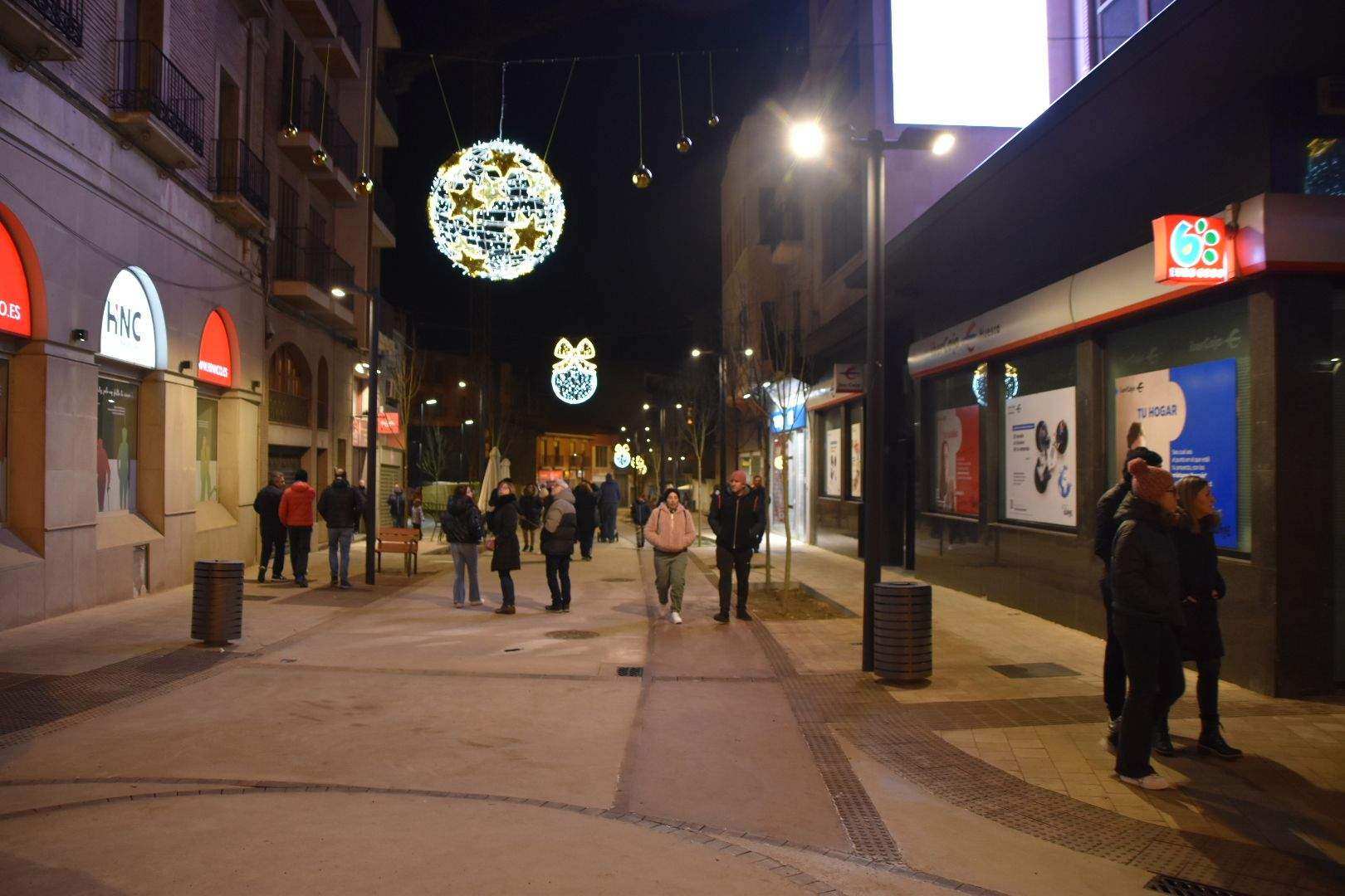 Encendido navideño en Monzón 