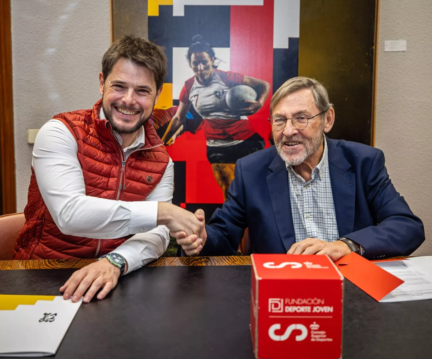 Félix Jordán de Urriés, a la izquierda, y Jaime Lisavetzky.