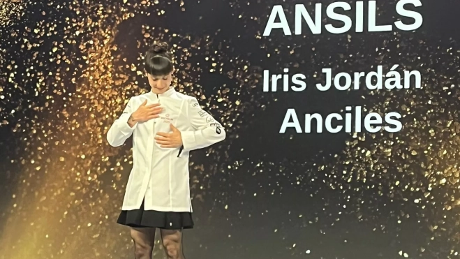 Iris Jordán con la chaquetilla Iris Jordán con la chaquetilla