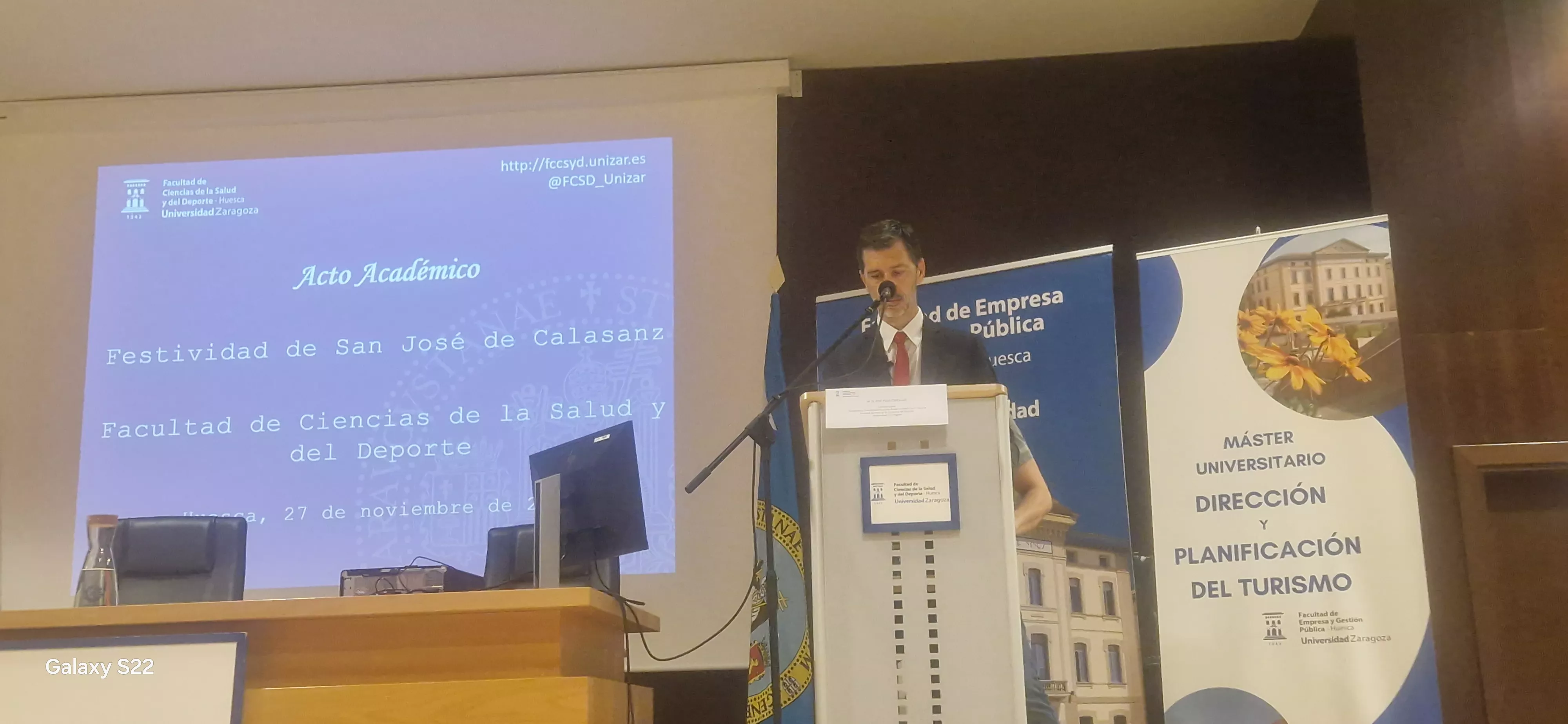 José Puzo, Fiesta de la Facultad de Ciencias de la Salud y el Deporte. Foto Myriam Martínez