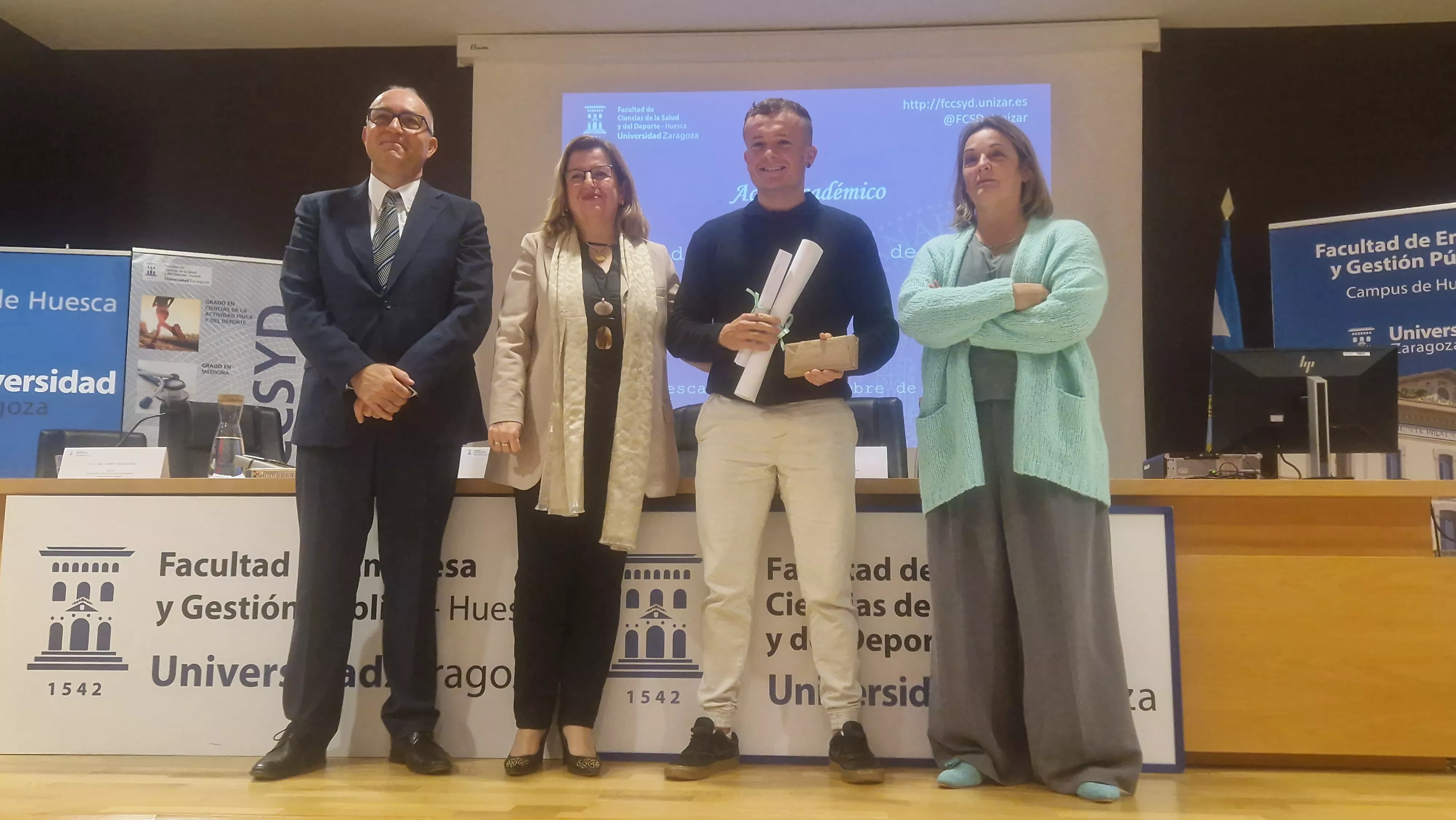 Fiesta de la Facultad de Ciencias de la Salud y el Deporte. Foto Myriam Martínez