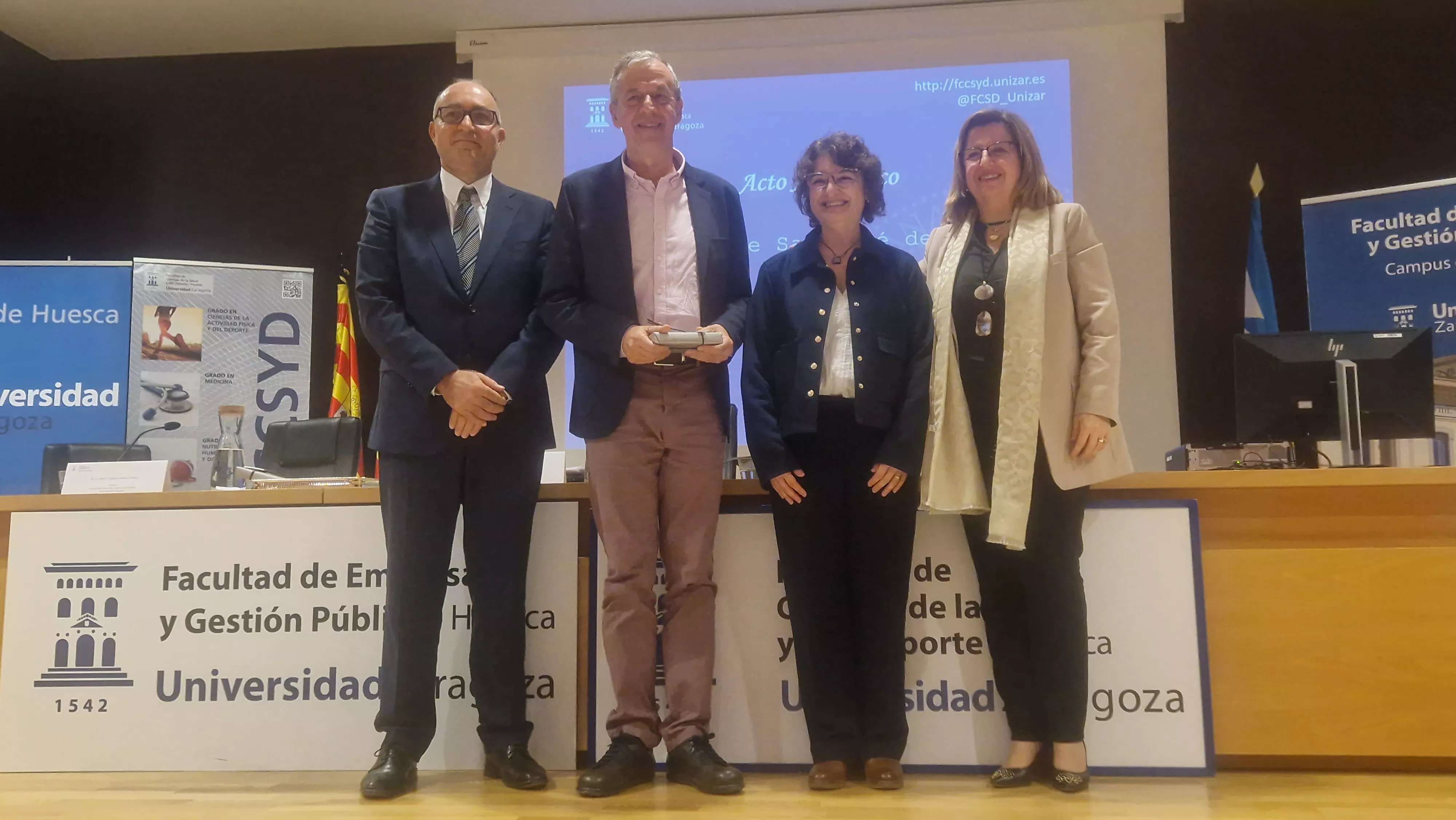 Fiesta de la Facultad de Ciencias de la Salud y el Deporte y homenaje a Eduardo Generelo. Foto Myriam Martínez