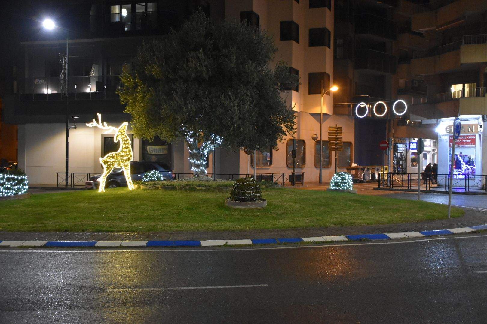 Encendido navideño en Monzón 