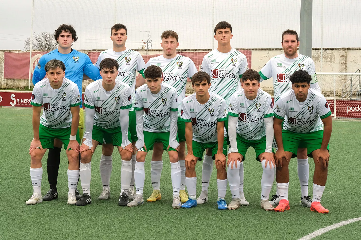 Once del Peñas Oscenses en un partido de esta temporada. Foto: Alejandro Sanagustín