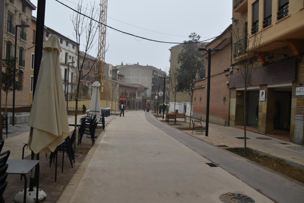 Se abre a los peatones la "nueva" Avenida del Pilar
