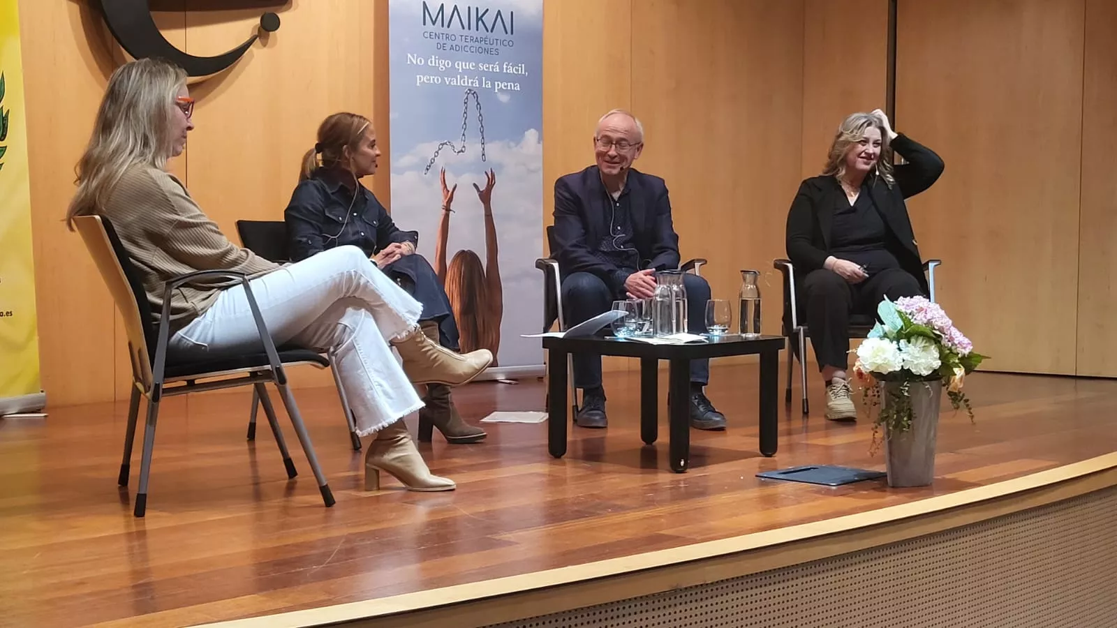 Coloquio sobre adicciones del Colegio de Médicos en ibercaja