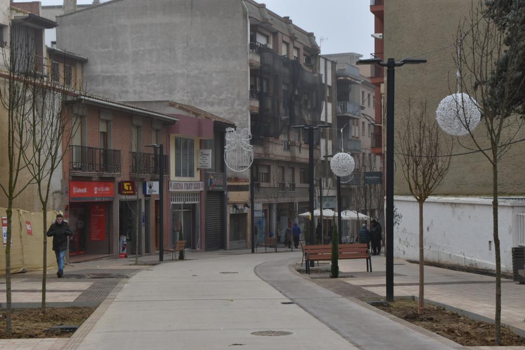 Se abre a los peatones la "nueva" Avenida del Pilar