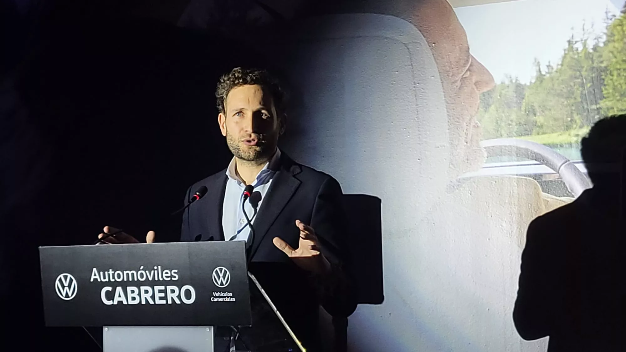 Inauguración de las instalaciones de Automóviles Cabrero en Monzón