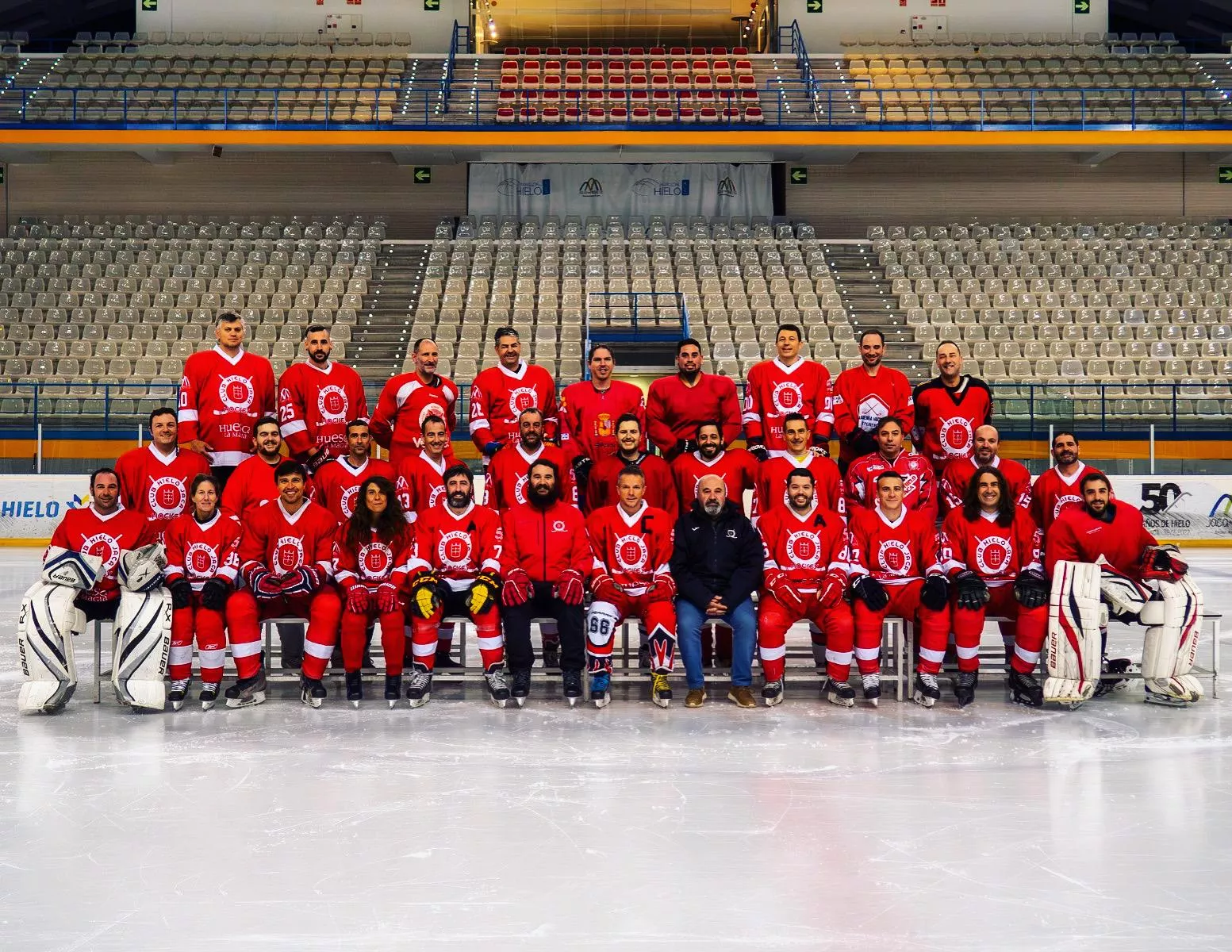 Equipo amateur Quebrantahuesos del Club Hielo Jaca. Foto: CH Jaca