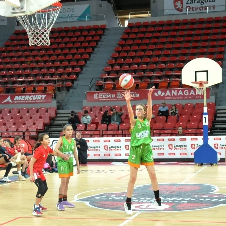 Salas Riaño, alevín del CBF Huesca, una de las convocadas para la selección.