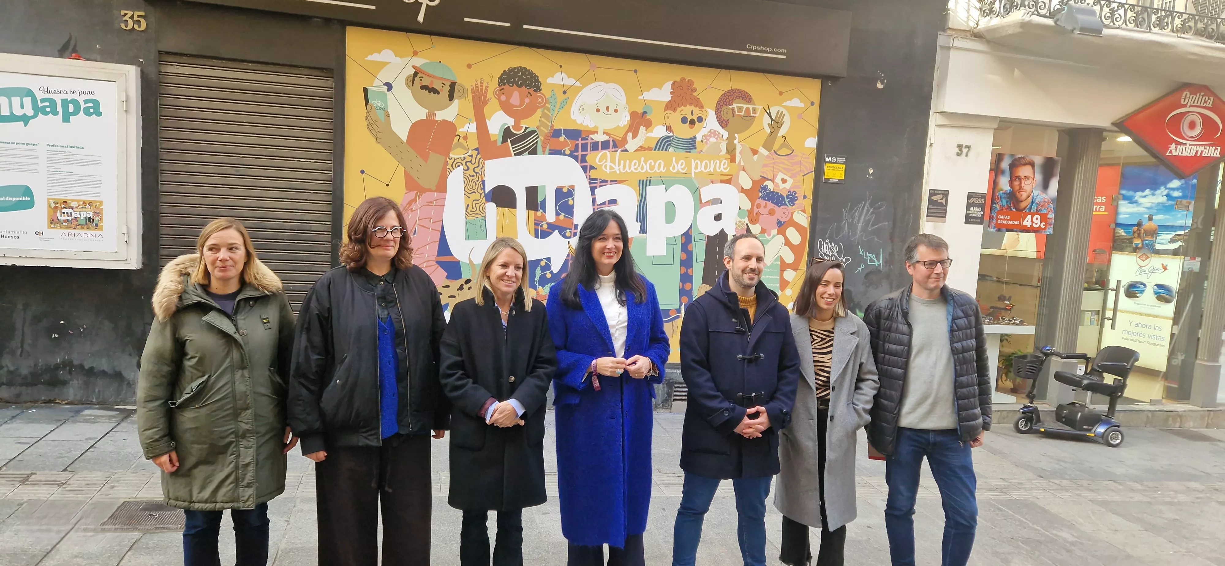 Primera actuación de la campaña “Huapa, Huesca se pone guapa”. Foto Myriam Martínez