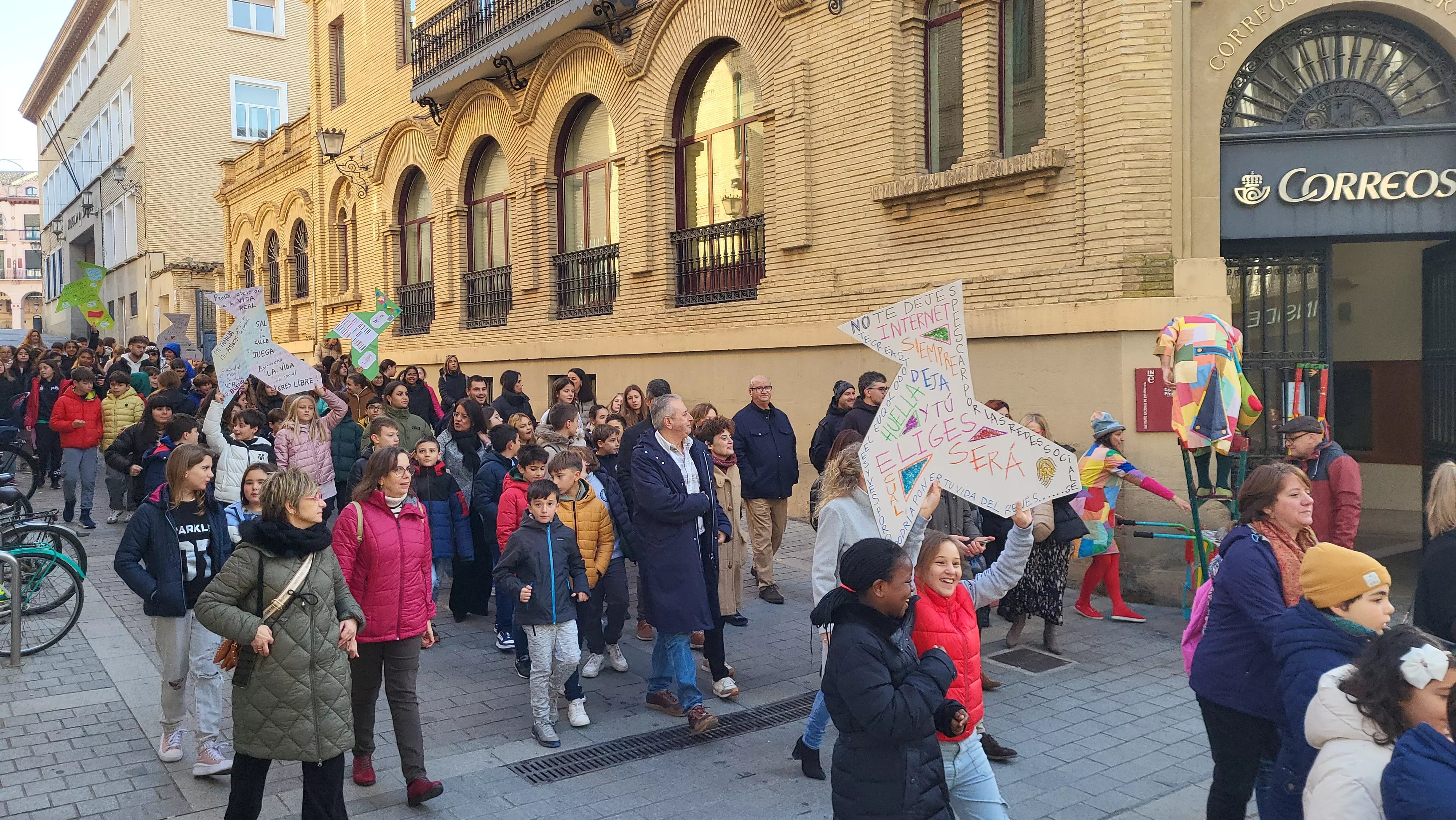 Celebración en Huesca de la jornada de los derechos de las niñas y los niños. Foto Mercedes Manterola