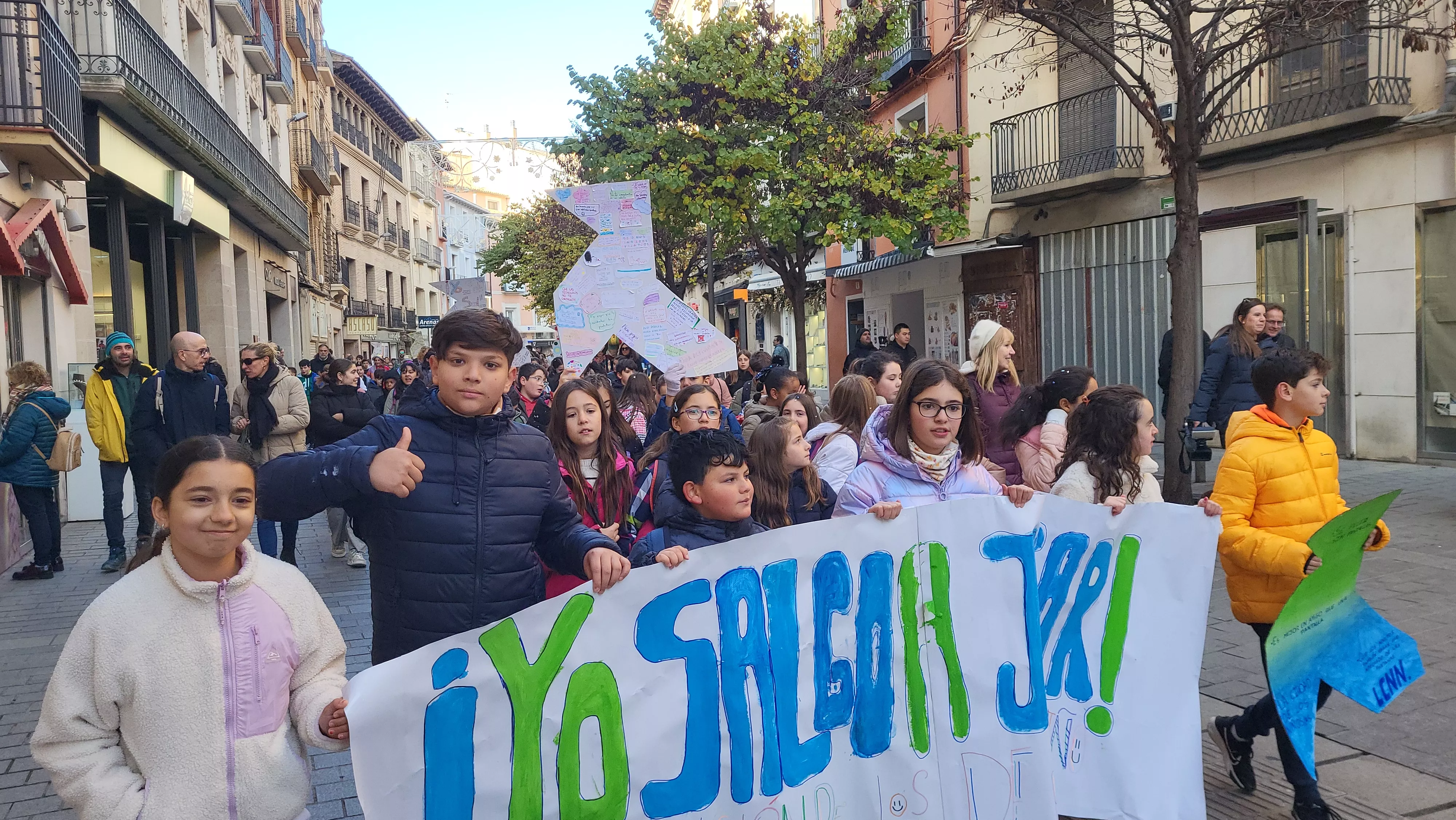 Celebración en Huesca de la jornada de los derechos de las niñas y los niños. Foto Mercedes Manterola