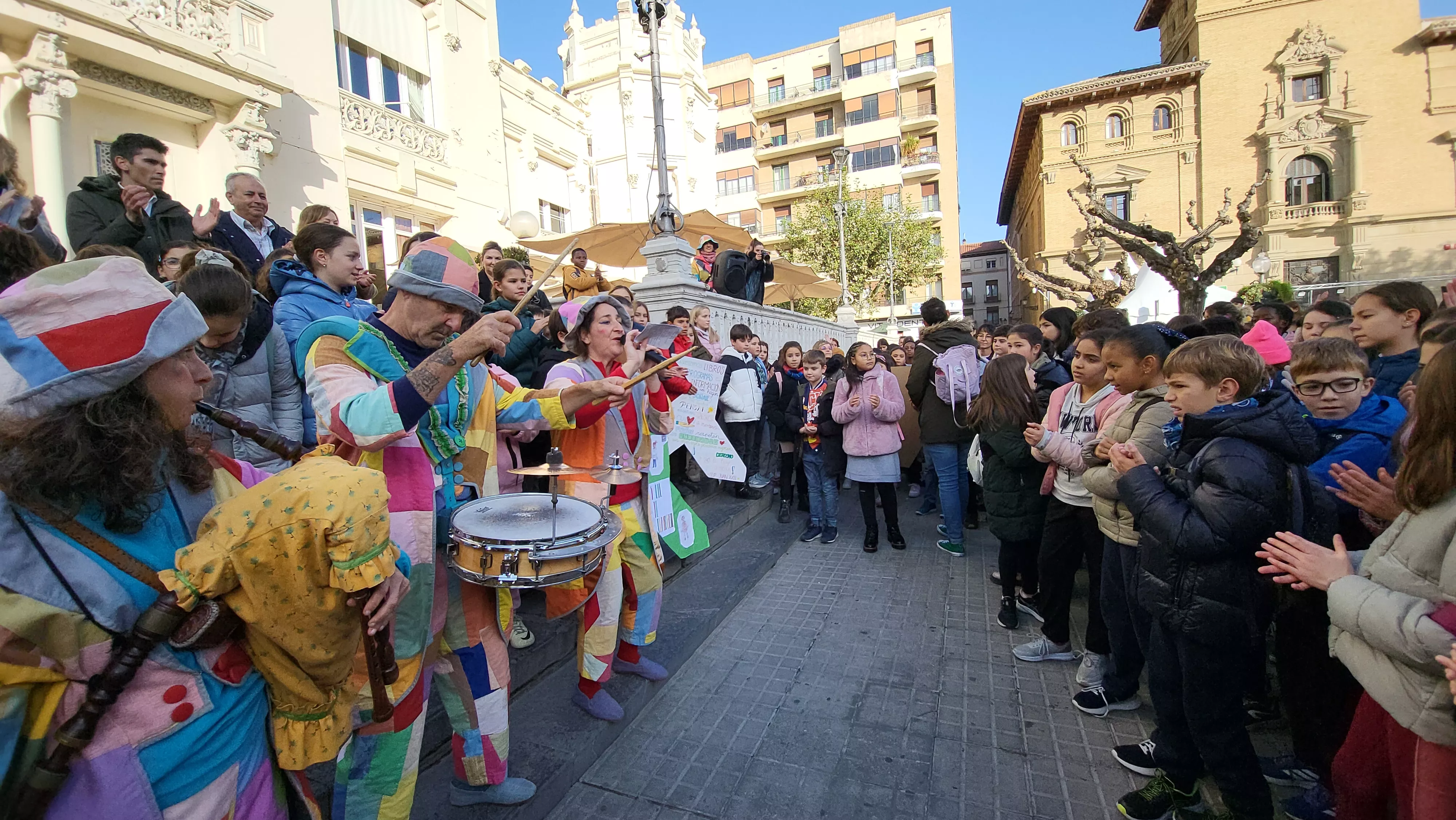 Celebración en Huesca de la jornada de los derechos de las niñas y los niños. Foto Mercedes Manterola