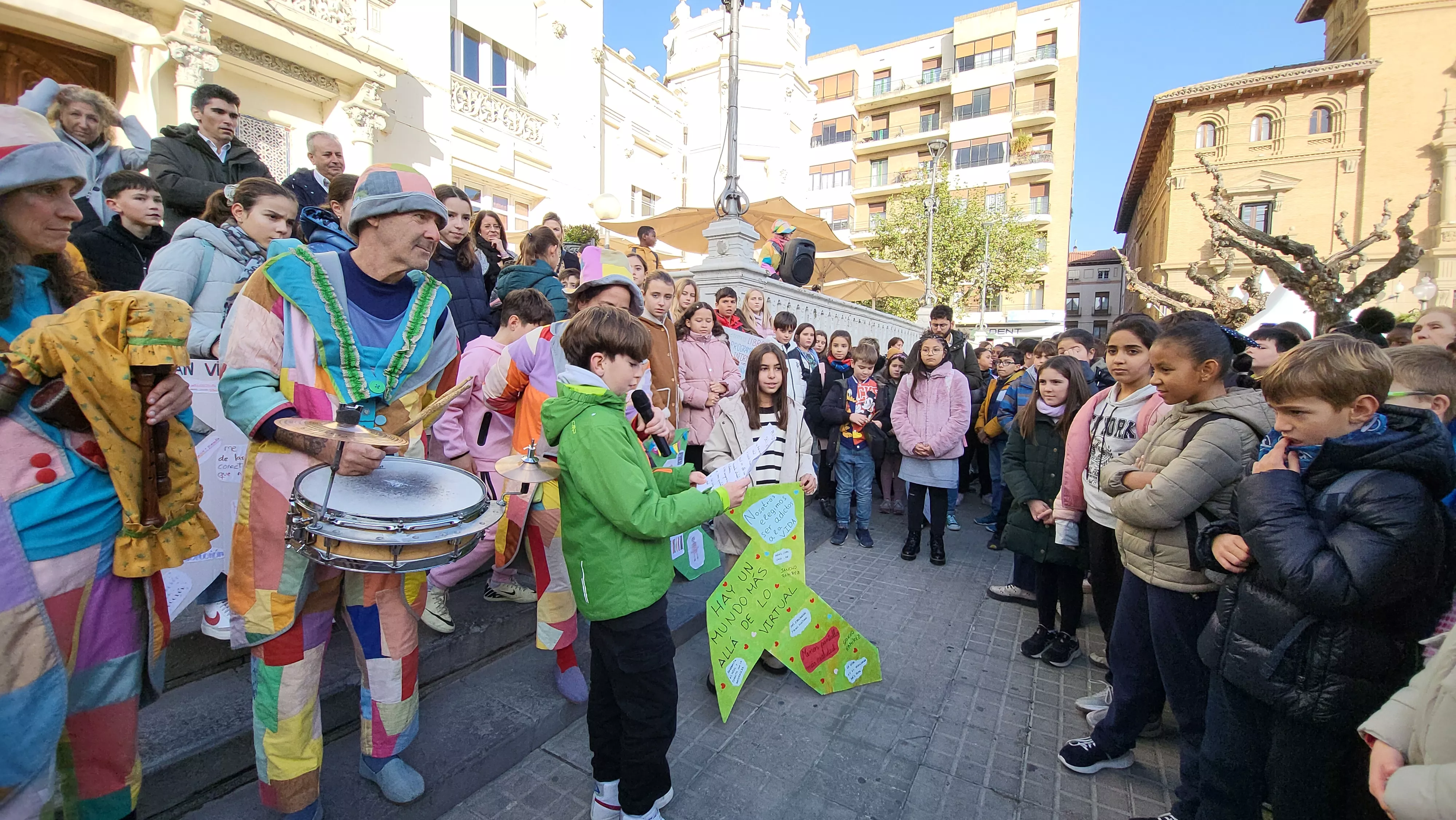 Celebración en Huesca de la jornada de los derechos de las niñas y los niños. Foto Mercedes Manterola