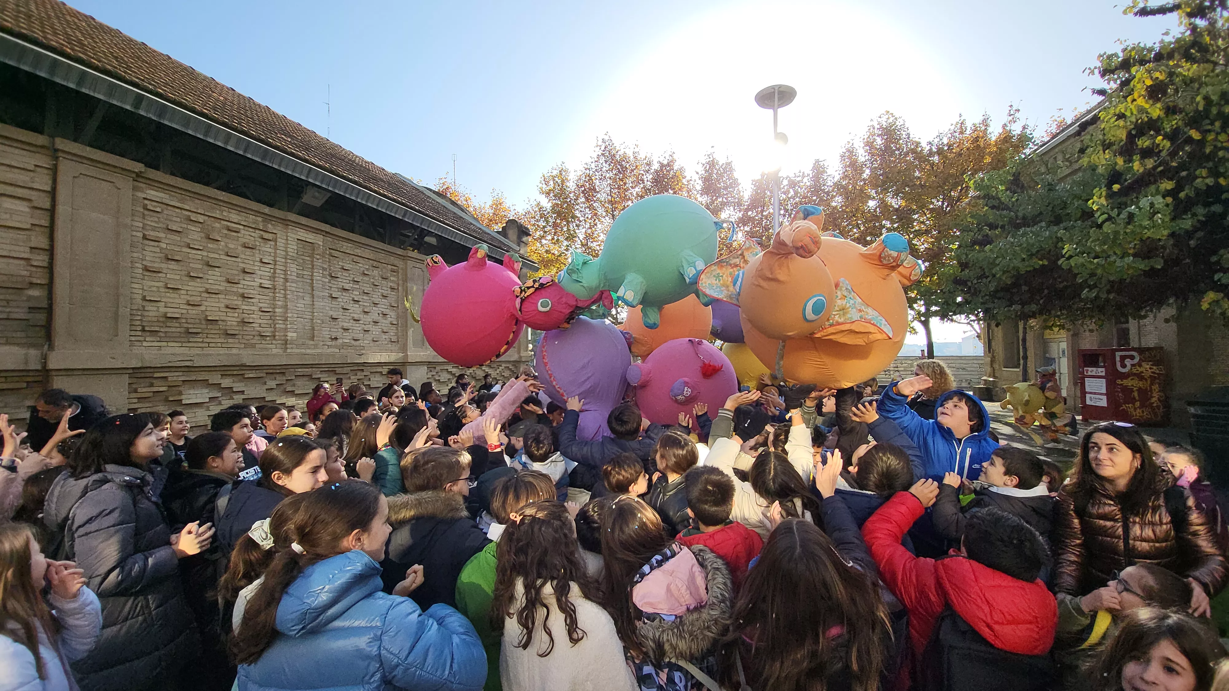 Celebración en Huesca de la jornada de los derechos de las niñas y los niños. Foto Mercedes Manterola