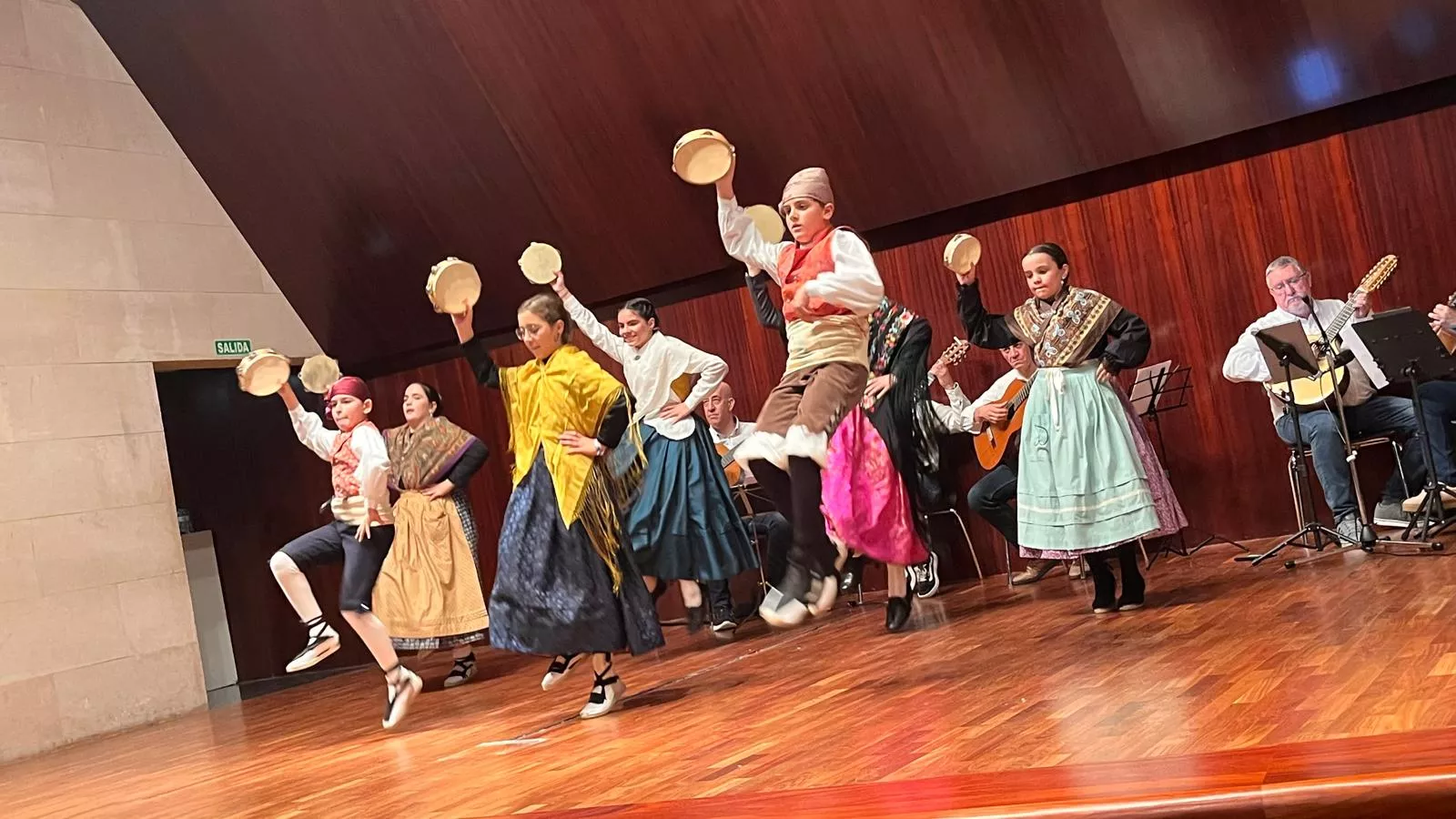 Estirpe de Aragonia celebra las fiestas de Loreto. Foto Mercedes Manterola