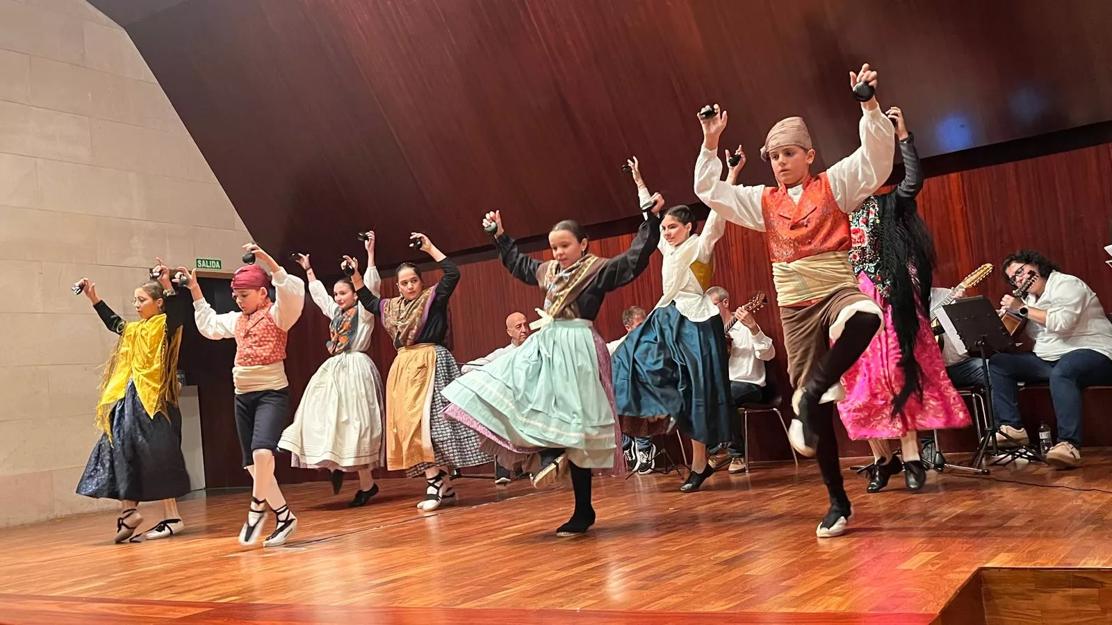 Estirpe de Aragonia celebra las fiestas de Loreto. Foto Mercedes Manterola