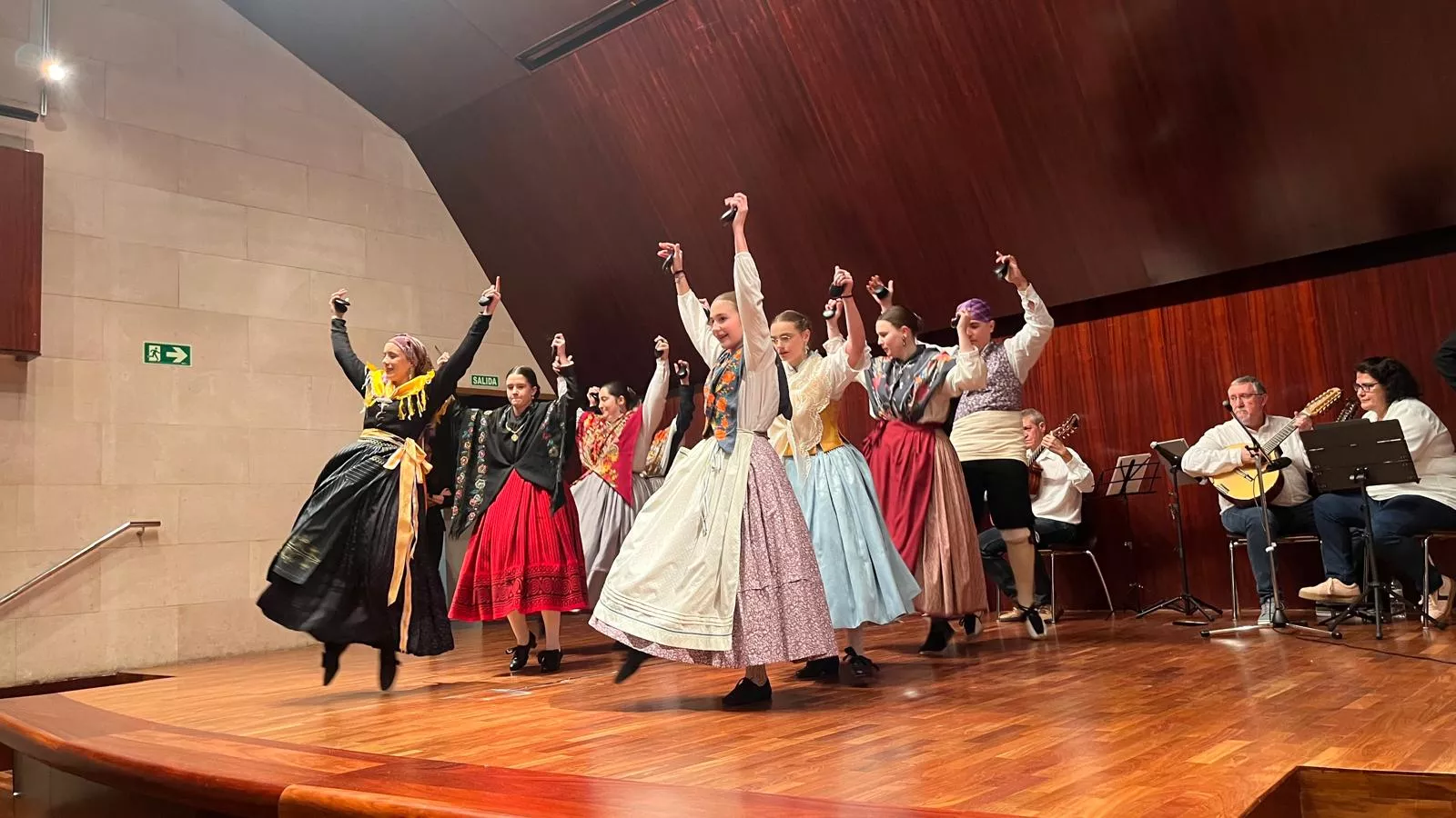 Estirpe de Aragonia celebra las fiestas de Loreto. Foto Mercedes Manterola