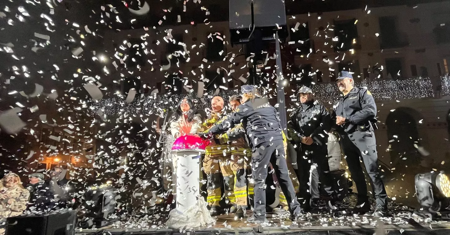 Encendido de la iluminación navideña en Huesca. Foto Mercedes Manterola