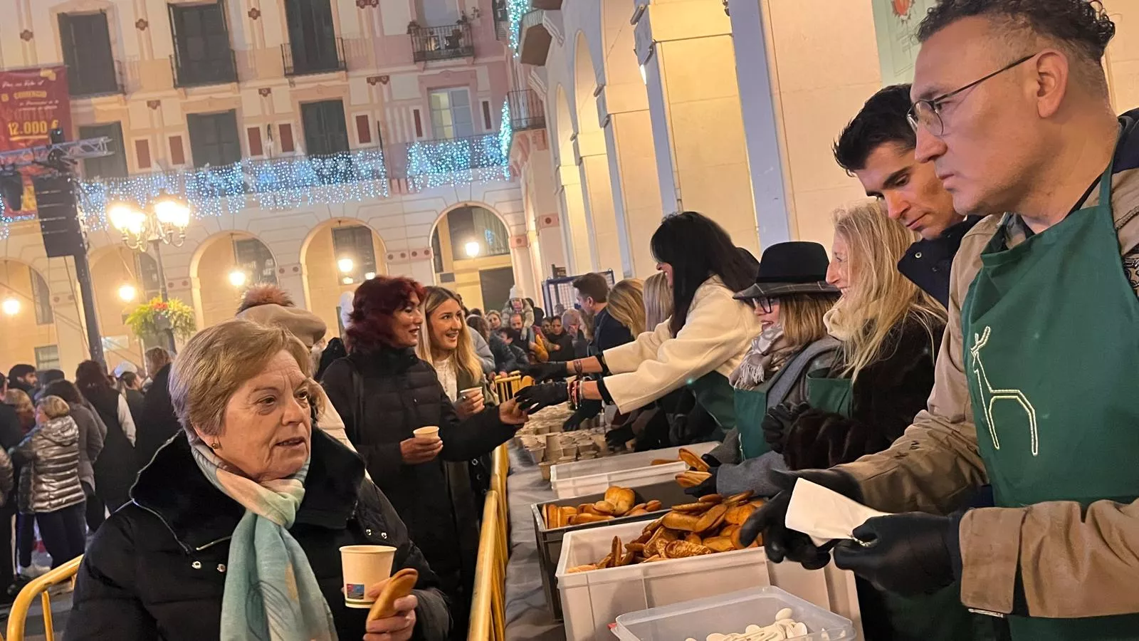 Encendido de la iluminación navideña en Huesca. Foto Mercedes Manterola