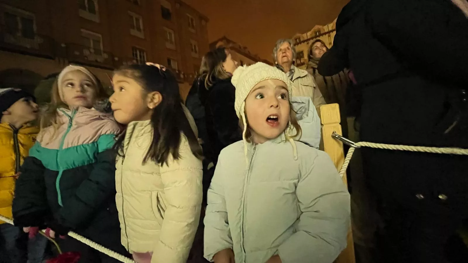 Encendido de la iluminación navideña en Huesca. Foto Mercedes Manterola
