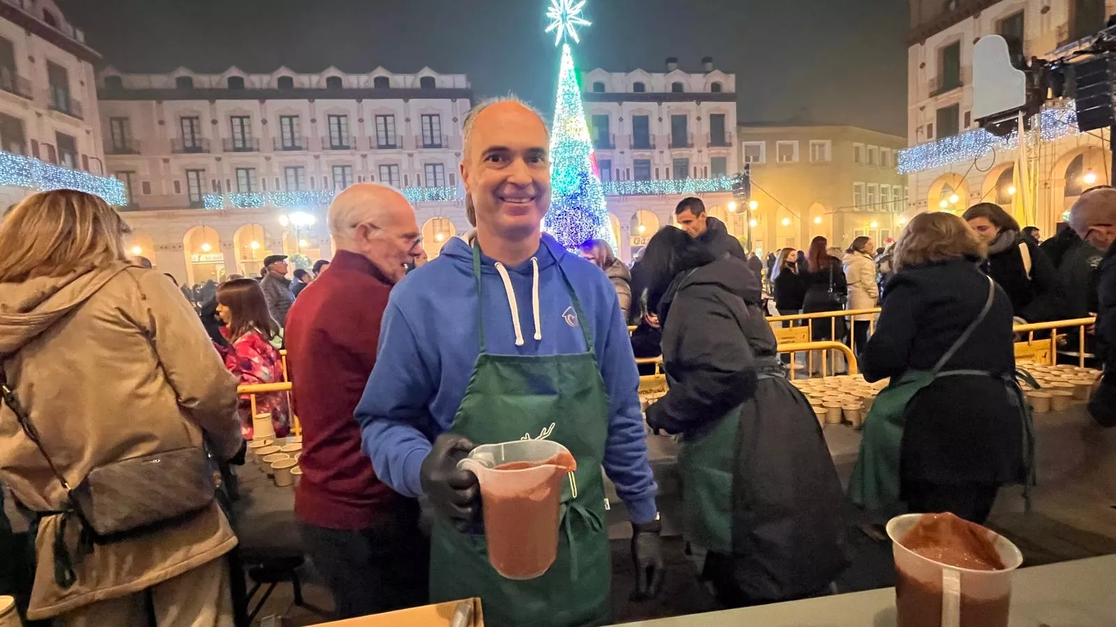 Encendido de la iluminación navideña en Huesca. Foto Mercedes Manterola
