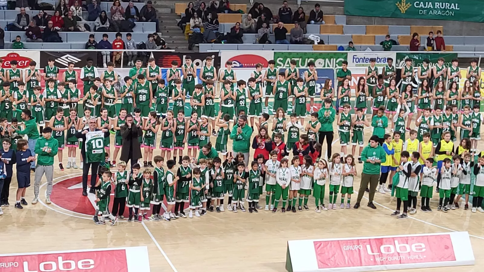 Homenaje a la cantera del Baloncesto Peñas