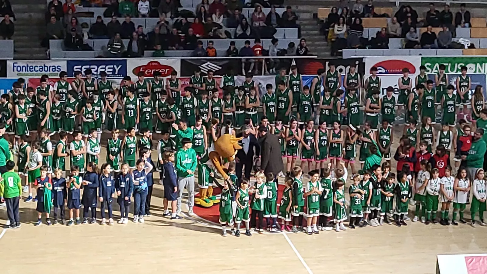 Homenaje a la cantera del Baloncesto Peñas
