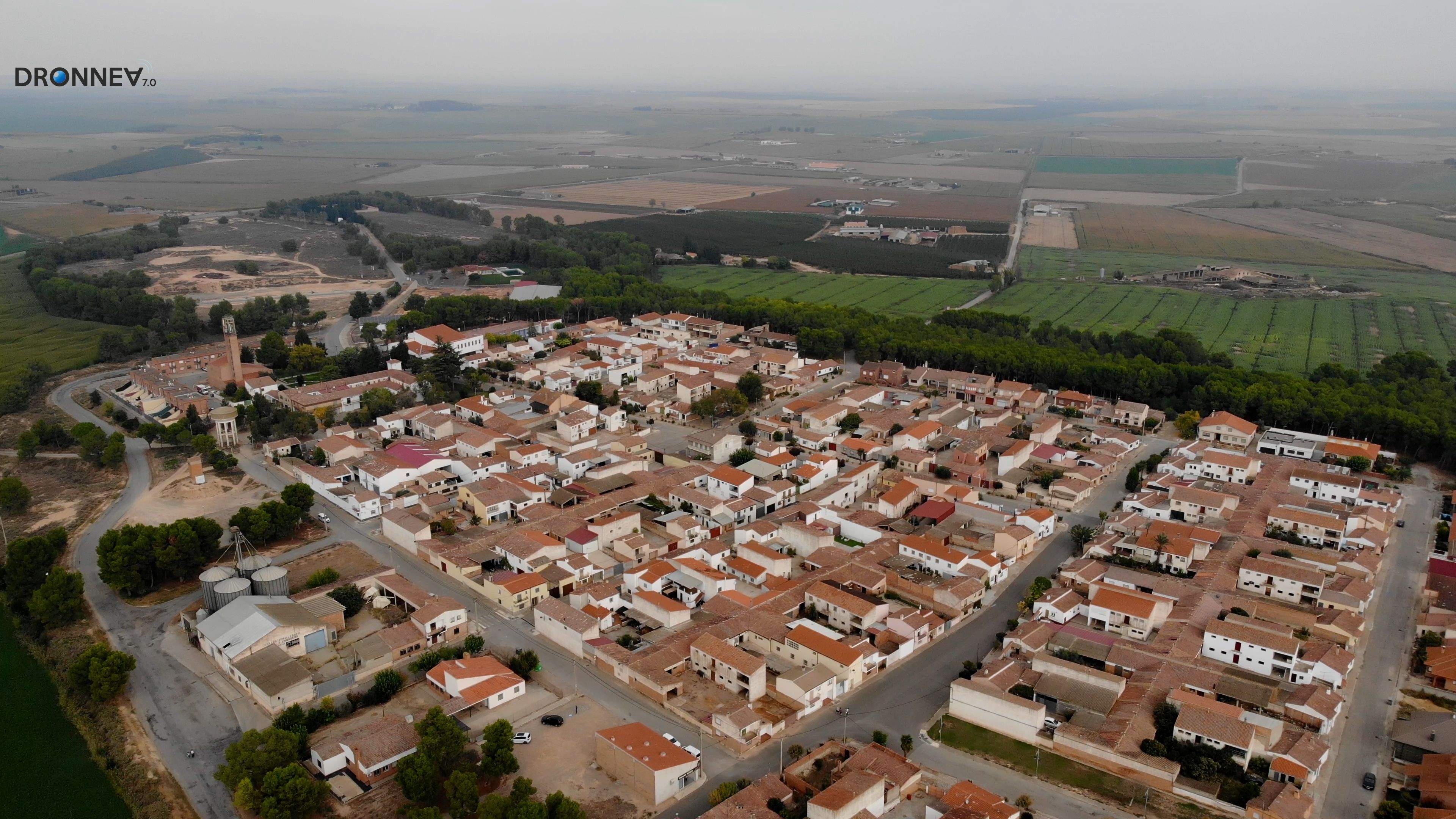 Vencillón es un símbolo de fertilidad en todos los sentidos. Así han crecido, vivido y disfrutado cientos de personas, reunidas en torno a Santiago Apóstol o la Inmaculada.