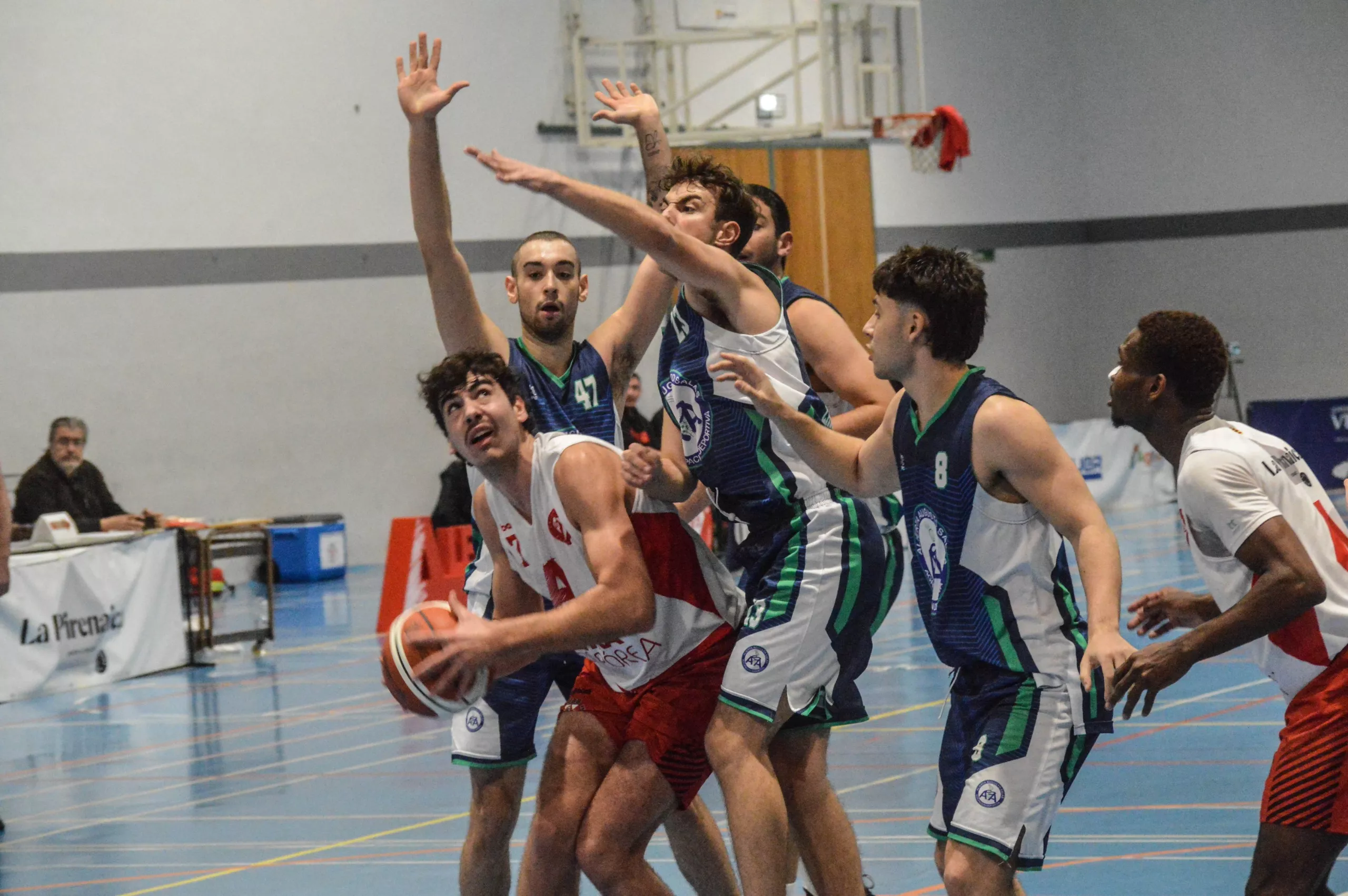 Letra Corpórea vs Alierta. Foto: Jorge Mazón/El Cruzado Aragonés