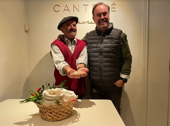 Carlos Valero y Manolo Eito, con los afamados boliches de Embún