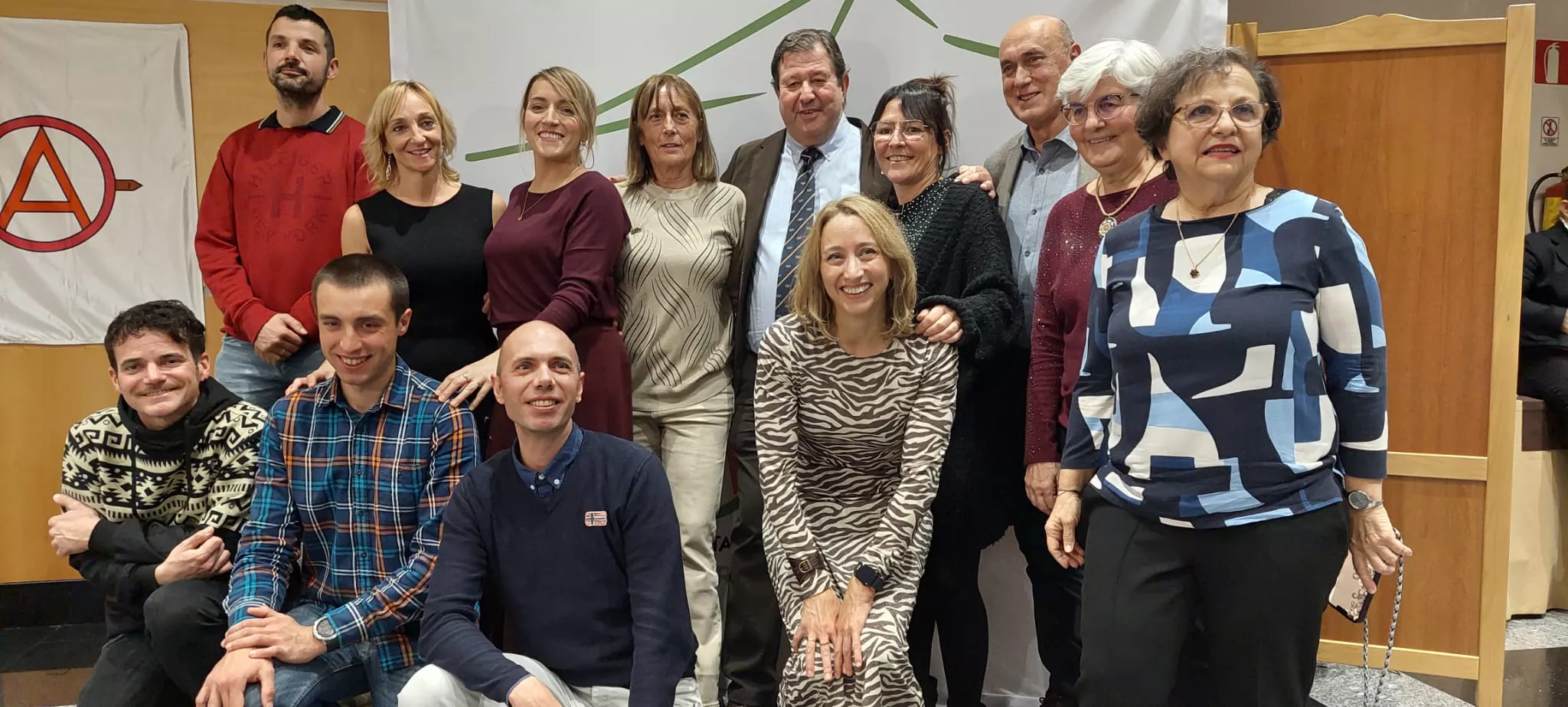 Imágenes de la Cena de la Montaña de Montañeros de Aragón