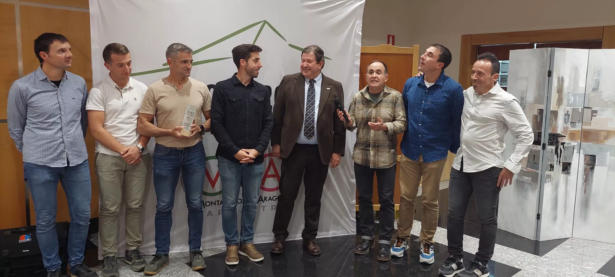 Imágenes de la Cena de la Montaña de Montañeros de Aragón