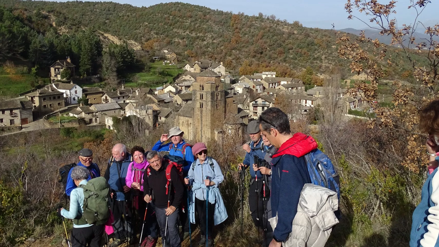 Al fondo Santa Cruz. Foto Alfredo Zazo