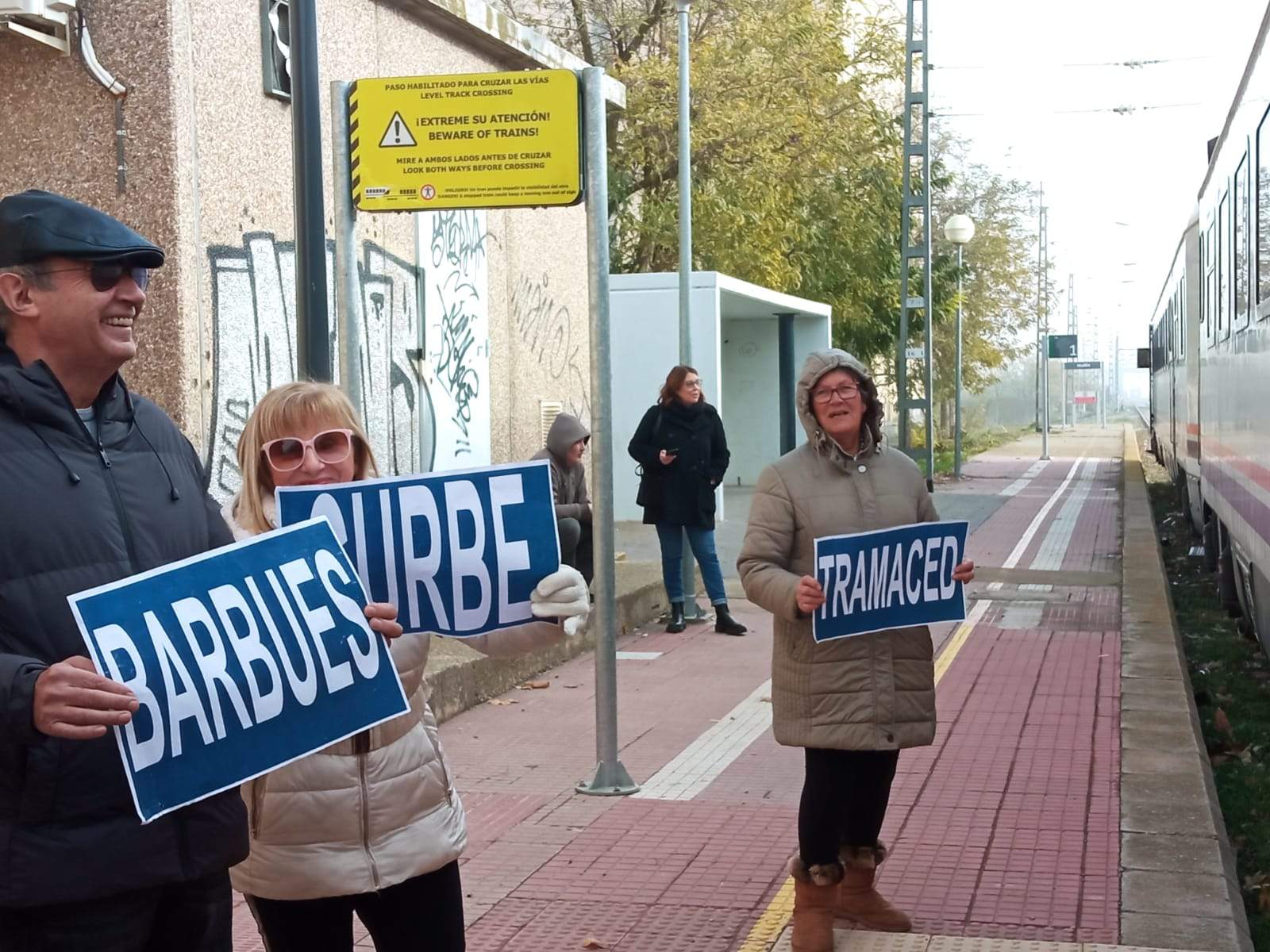 Manifestación en la estación de Grañén