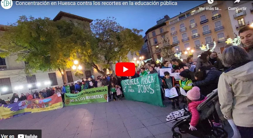 Imagen de archivo de una concentración en Huesca de apoyo a la educación pública.