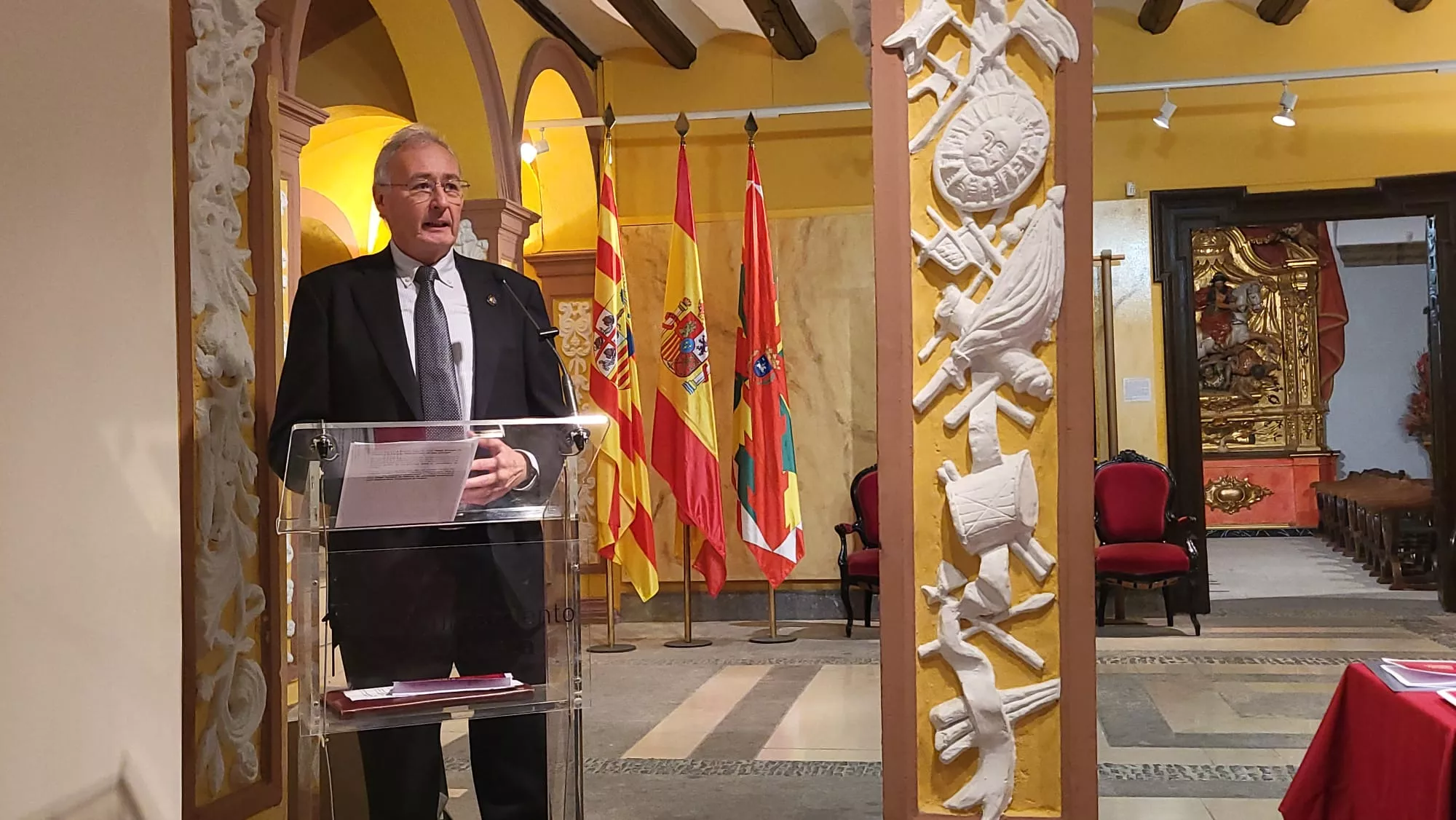Conferencia de Guillermo Vicente sobre Diego Vincencio de Vidania en el Colegio de Santiago en Huesca