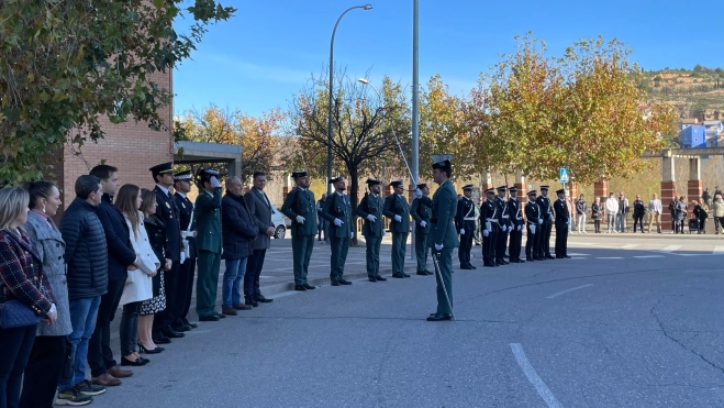 Autoridades en el acto de la bandera Autoridades en el acto de la bandera