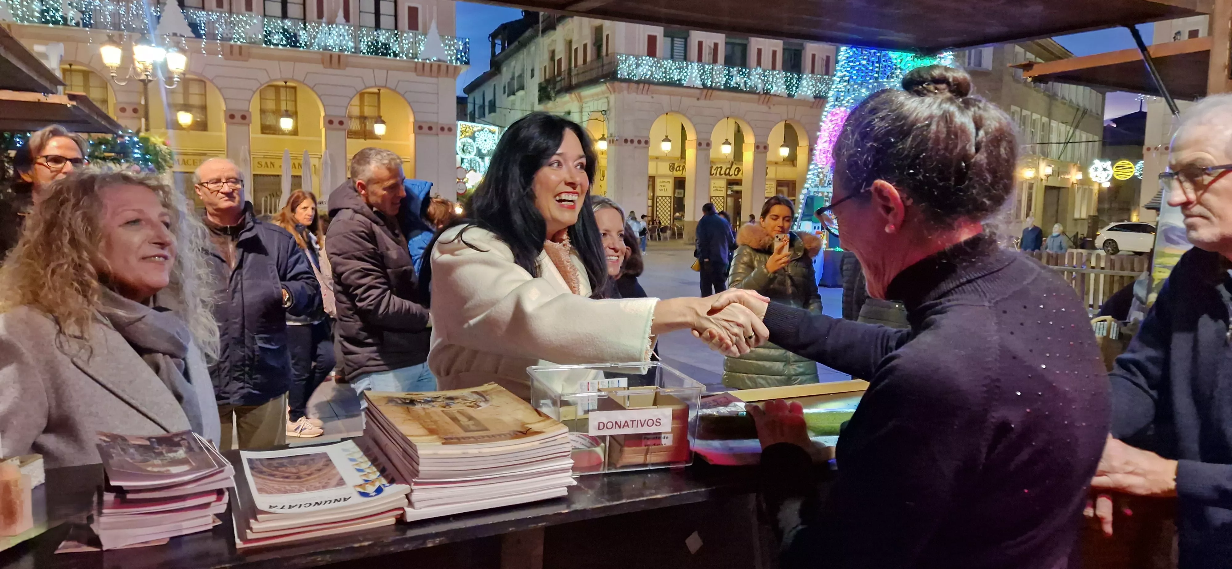 Apertura del Mercado de Navidad 2024. Foto Myriam Martínez 