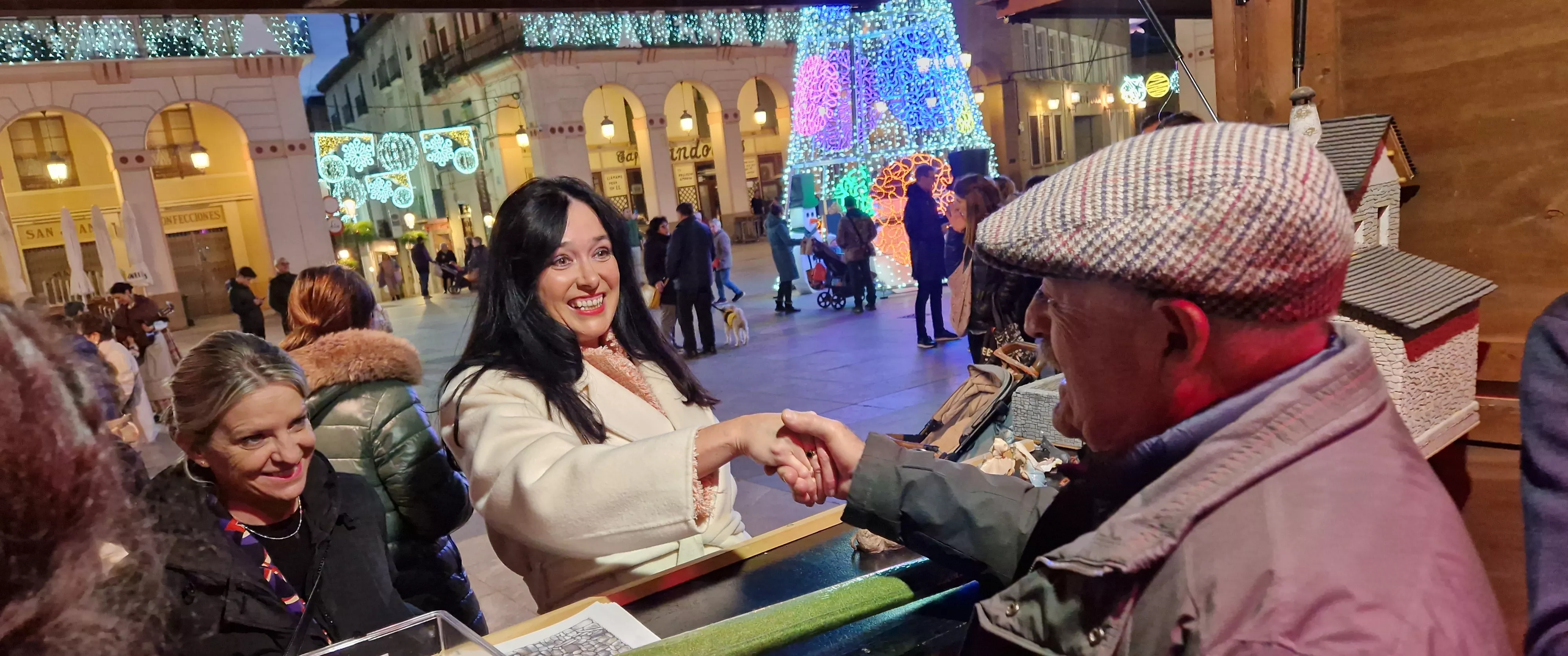 Apertura del Mercado de Navidad 2024. Foto Myriam Martínez 