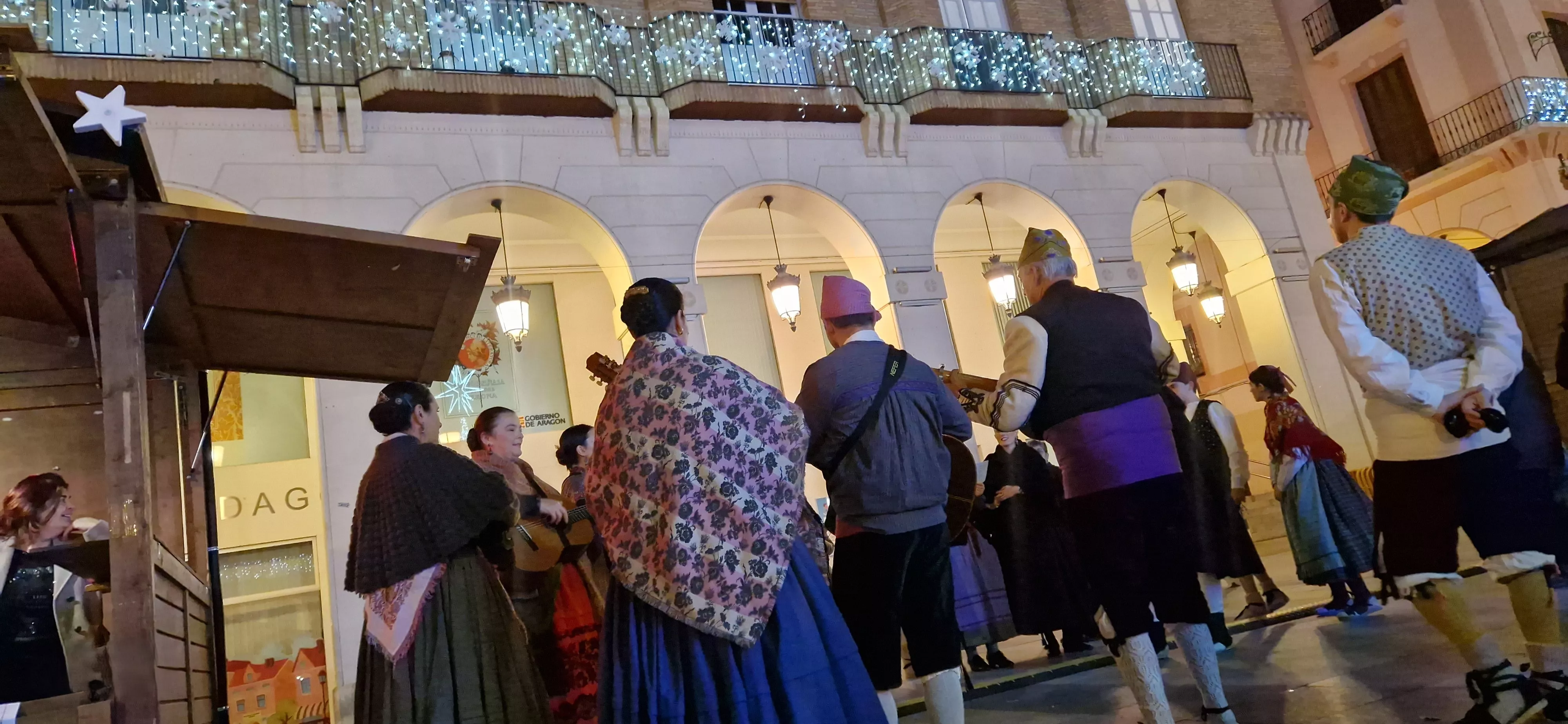 Apertura del Mercado de Navidad 2024. Foto Myriam Martínez 