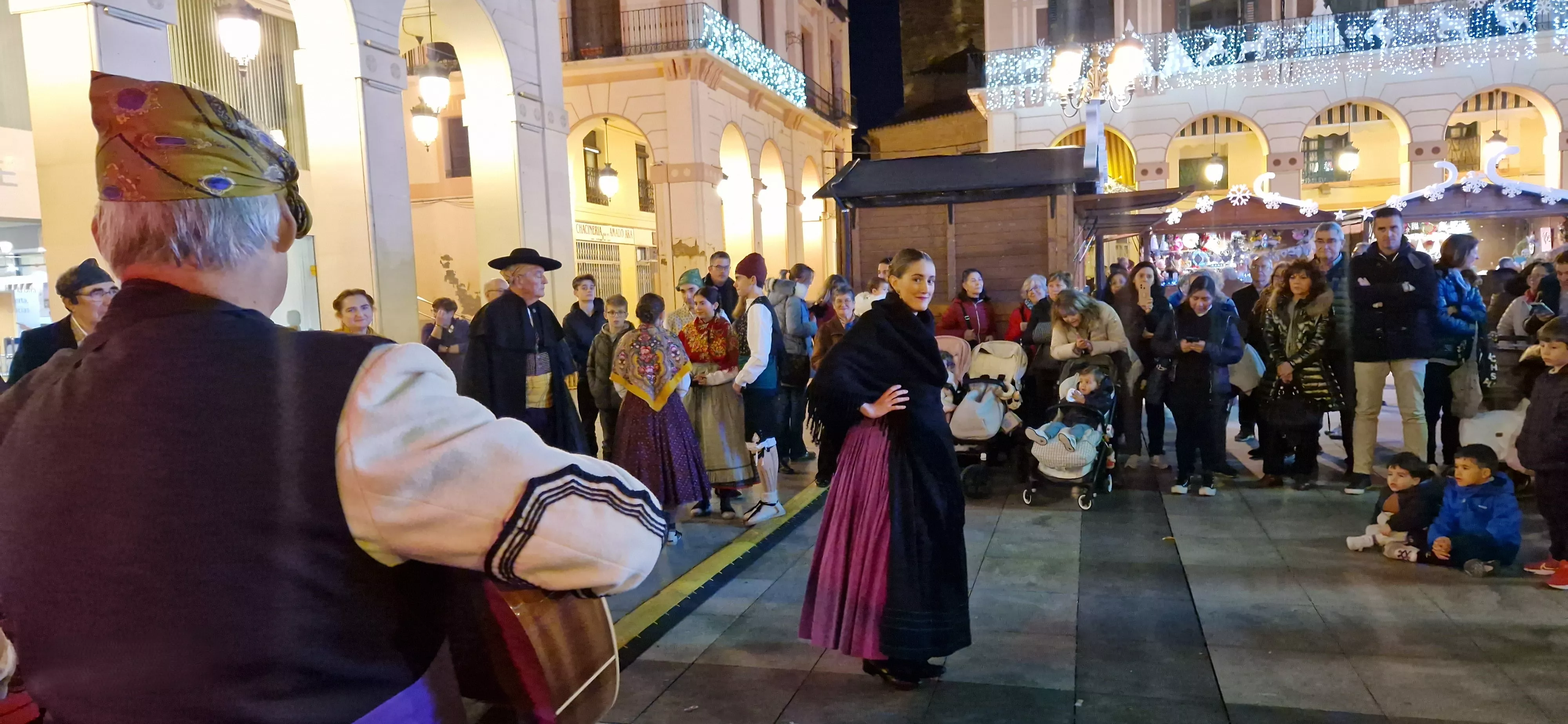 Apertura del Mercado de Navidad 2024. Foto Myriam Martínez 