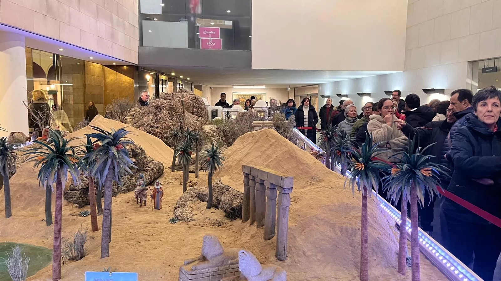 Inauguración del Nacimiento de la Asociación Belenista Oscense en la DPH. Foto Mercedes Manterola