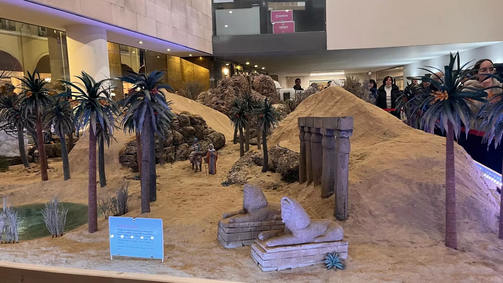 Inauguración del Nacimiento de la Asociación Belenista Oscense en la DPH. Foto Mercedes Manterola